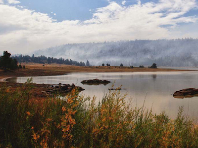 Goose_Lake_Lake_and_Smoke