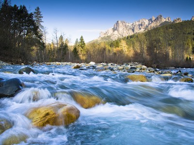 Castle_Crags_from_Castle_Creek_Mike_Hupp