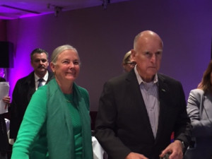 Fran-Paveley-and-Jerry-Brown-at-COP-21